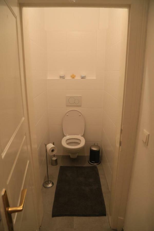 Lovely Apartment In The Heart Of Graz Bagian luar foto