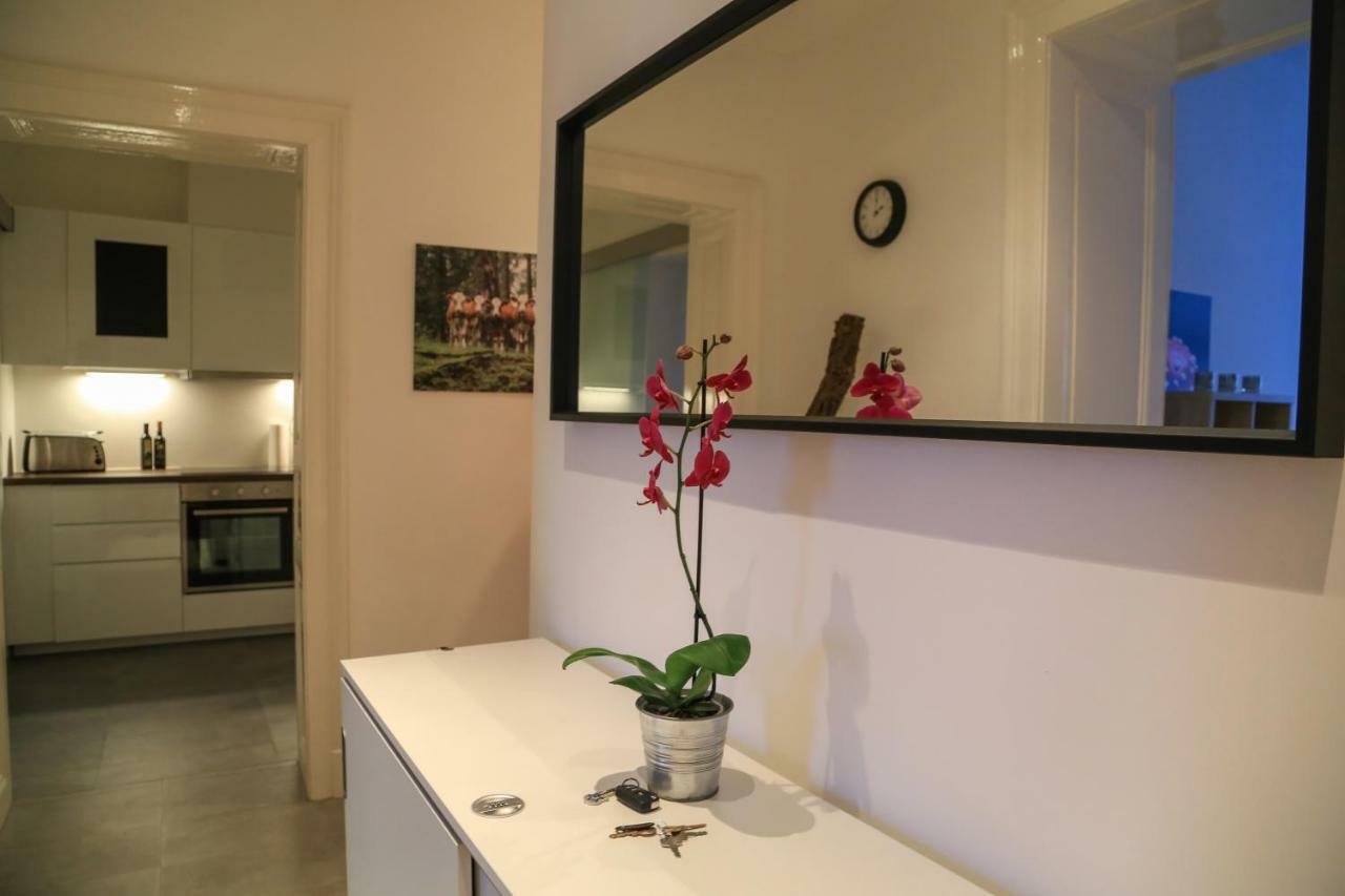 Lovely Apartment In The Heart Of Graz Bagian luar foto